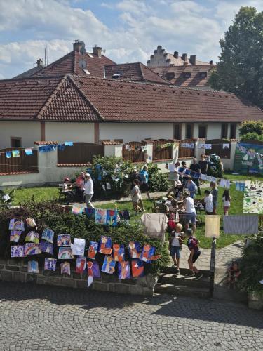 Galerie Na šňůře-2